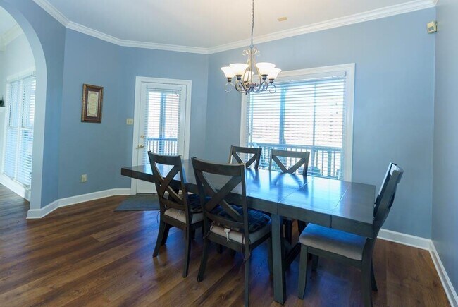 Foto del edificio - 734 Gable Ln