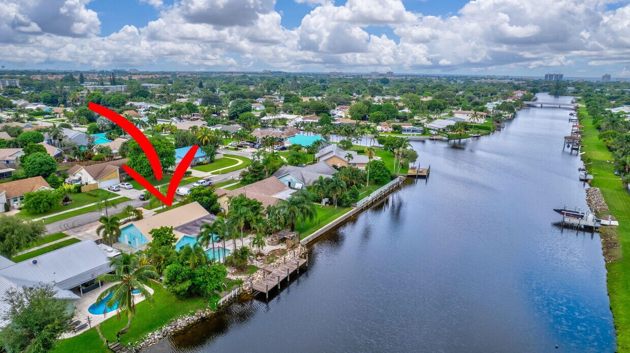 Foto principal - 1402 Cormorant Rd