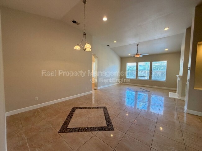 Building Photo - 5801 W Chennault Ave