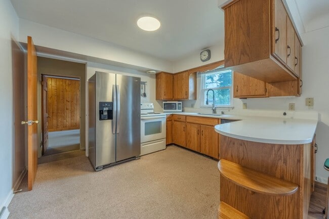 Foto del edificio - Three Bedroom Home in Kalamazoo