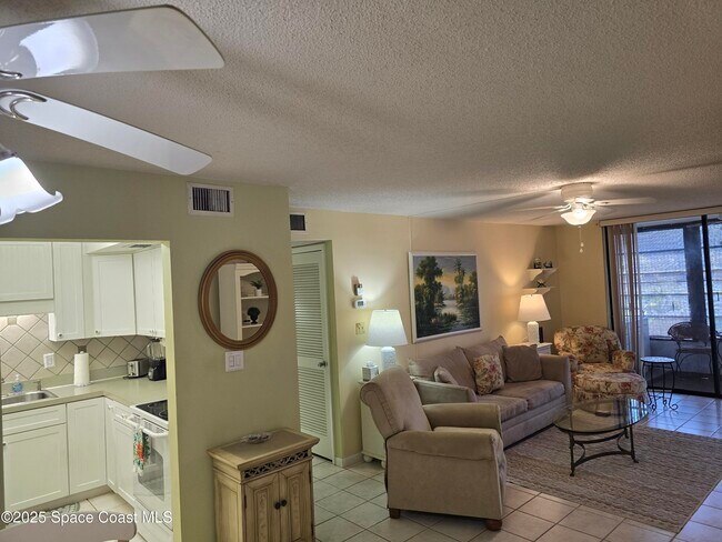 Building Photo - 2700 N Hwy A1A