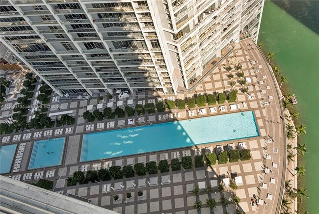 Foto del edificio - 495 Brickell Ave