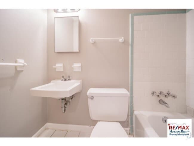 Foto del edificio - Charming Brick Ranch!