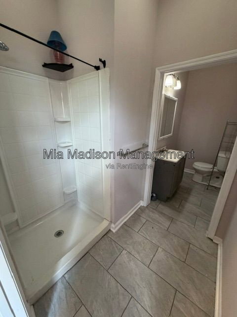 Foto del edificio - 305 W 39th St