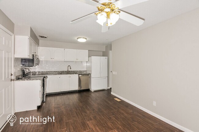 Building Photo - 2409 Country Place Drive, Maryland Heights...