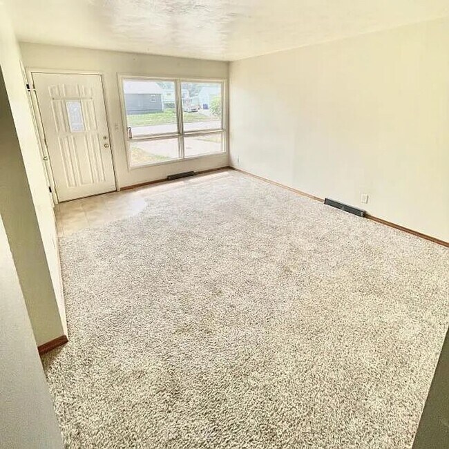 Foto del edificio - House for Rent!