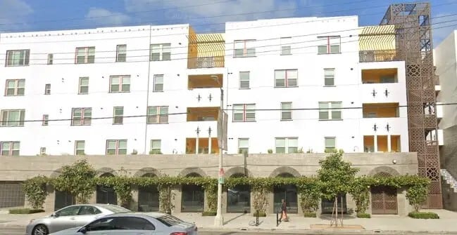 Foto del edificio - 3411 Crenshaw Blvd
