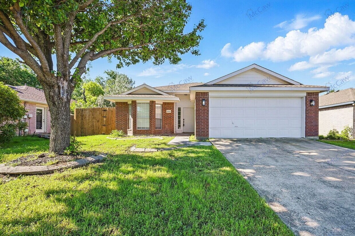 Foto principal - 1012 Waterview Dr