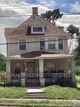 Building Photo - 1828 Noble Rd
