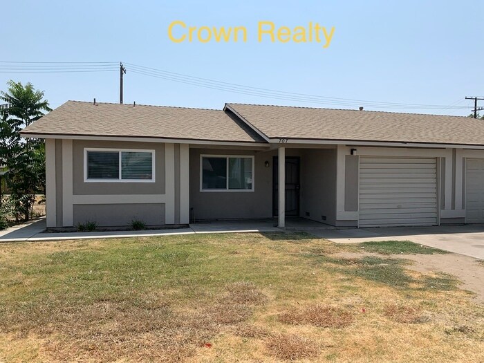 Primary Photo - Tulare - Duplex