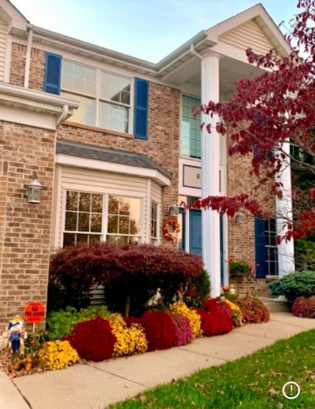 Foto del edificio - 811 Wheaton Way