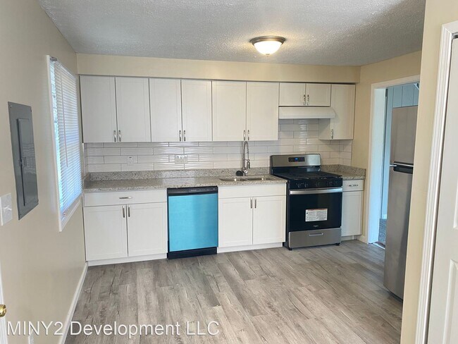 Building Photo - 4 br, 1 bath House - 33610 Calumet