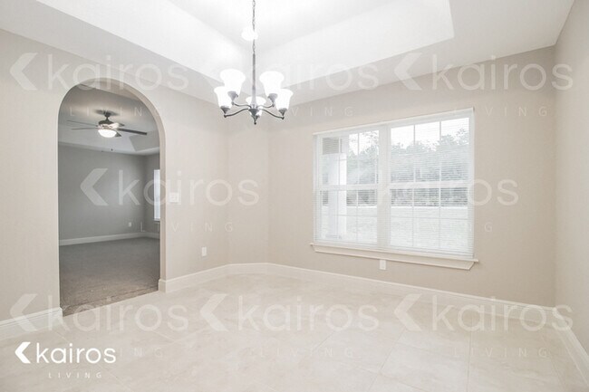 Building Photo - 17 Malauka Radial Cir