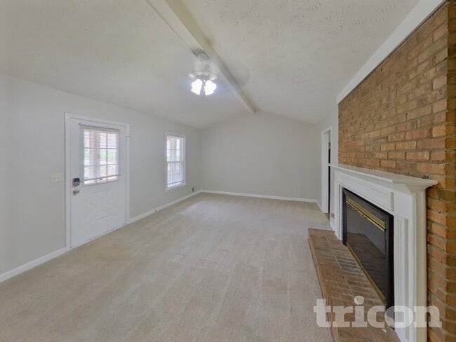 Building Photo - 507 Ironwood Ct SE