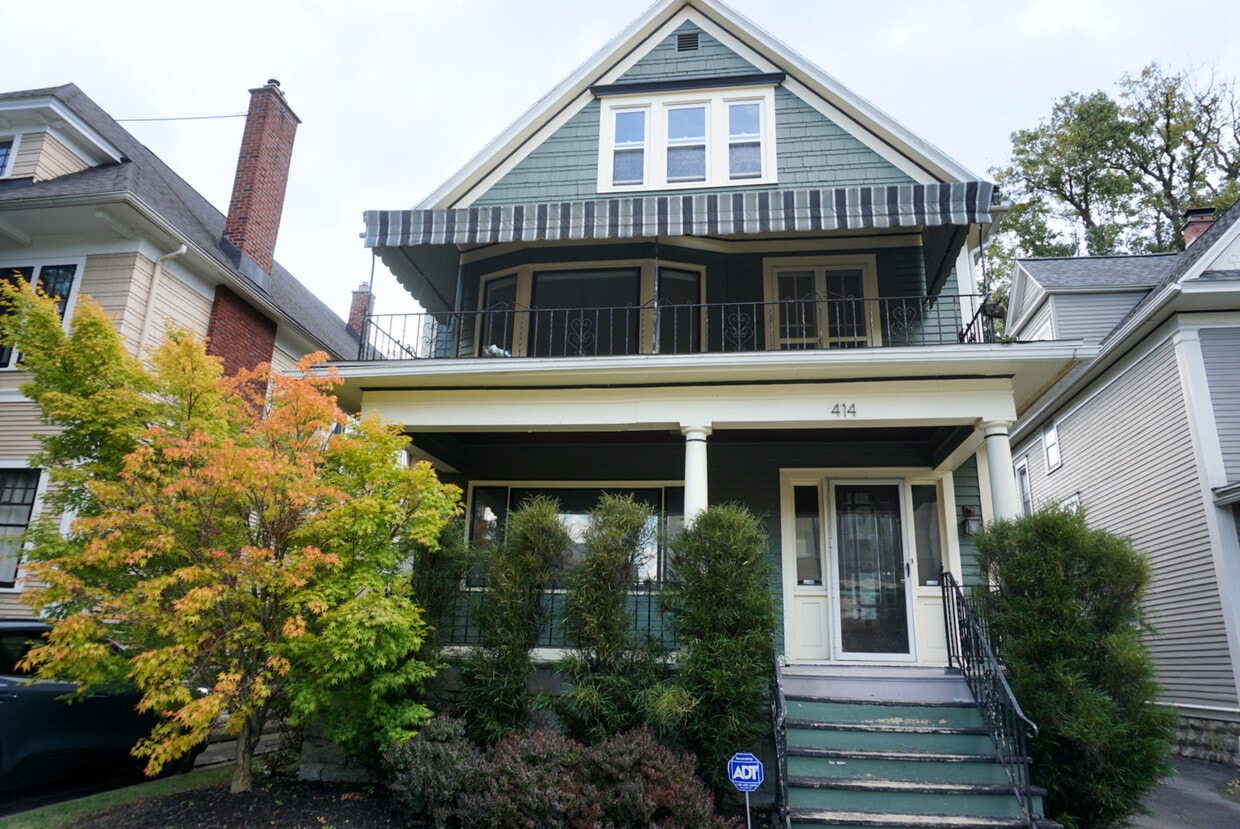 Primary Photo - 414 Woodward Ave