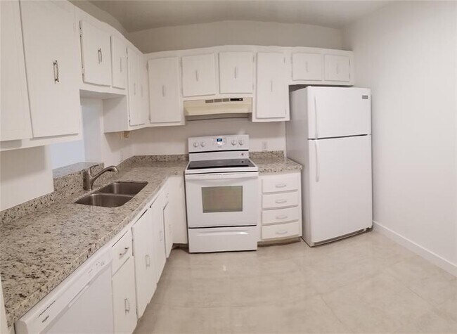 Foto del edificio - 11905 NE 2nd Ave