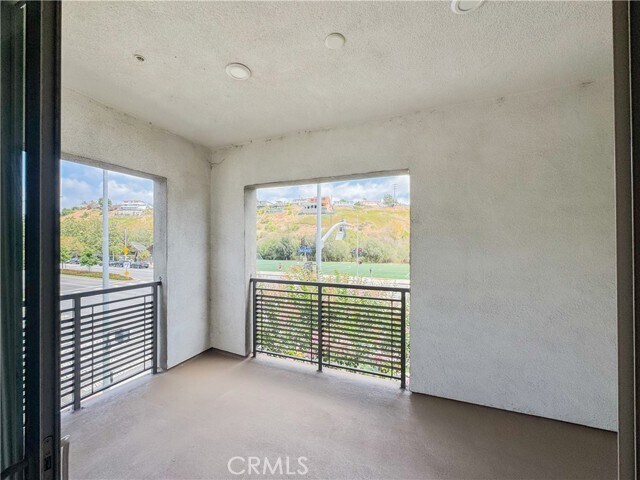 Building Photo - 12705 Bluff Creek Dr