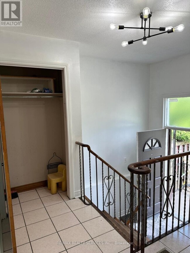 Photo du bâtiment - 134 Jade Crescent