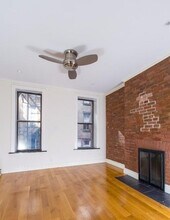 Building Photo - 95 Perry St