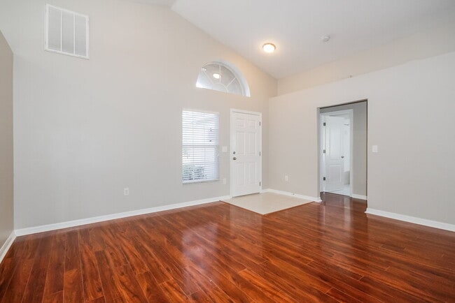 Foto del edificio - 905 15th St NE