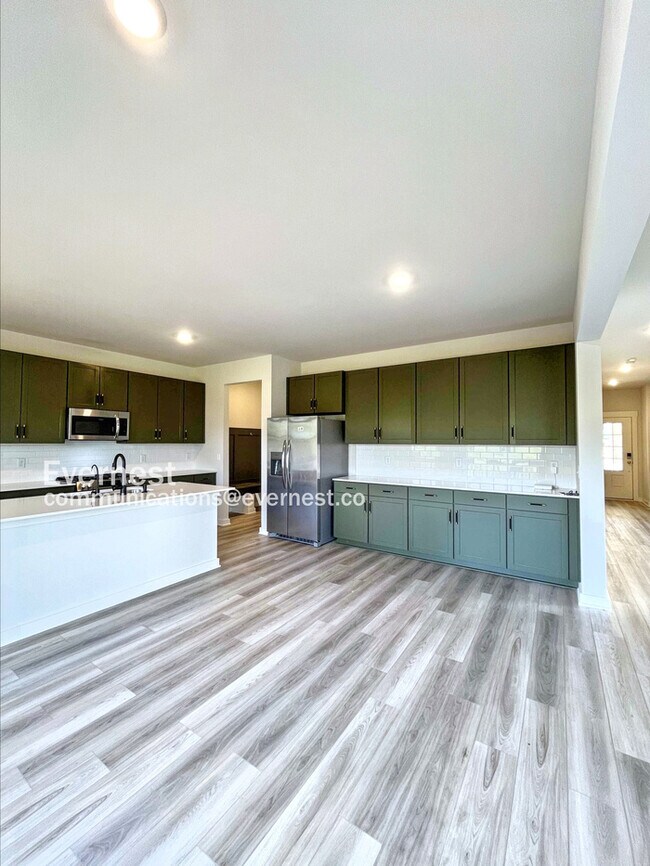Foto del edificio - 506 Lyness Dr