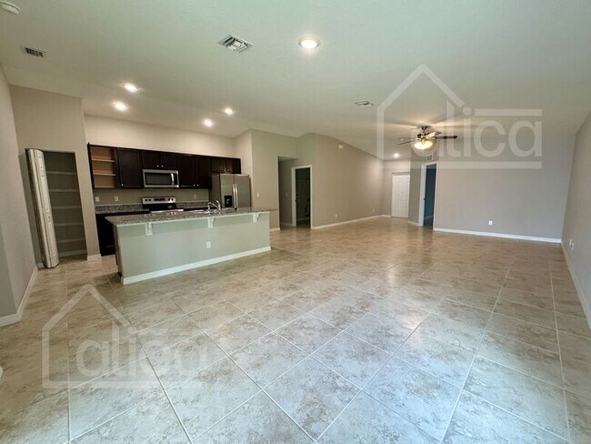 Foto del edificio - 3271 Hale Ave