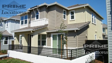 Building Photo - 4844 Holden Dr