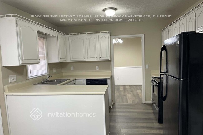 Foto del edificio - 6970 Heritage Pl
