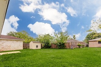 Building Photo - 5319 Ridgestone St