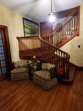 Building Photo - 420 W Sumner St