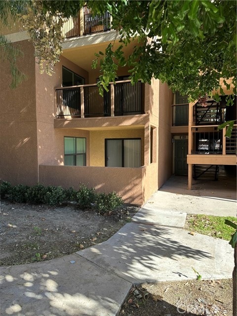 Foto principal - 10655 Lemon Ave