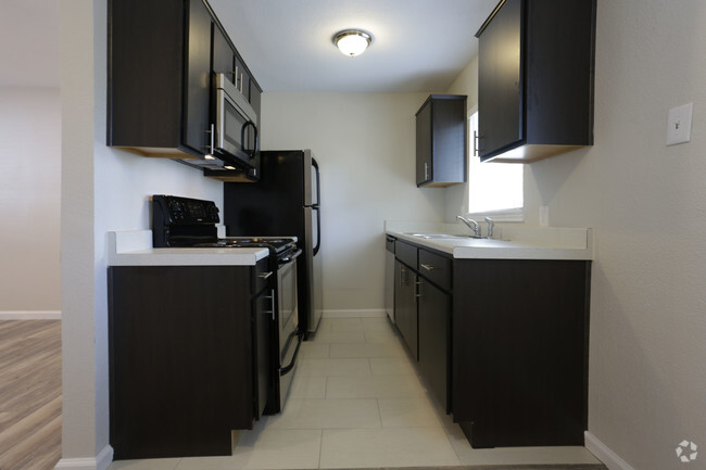 1HAB, 1BA - 528 ft² - COCINA - Paragon Apartments