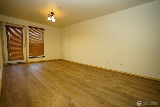 Foto del edificio - 1031 N State St