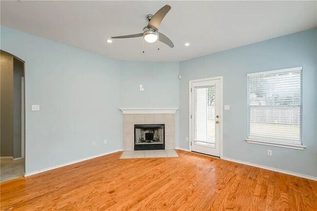 Building Photo - 13209 Marie Ln