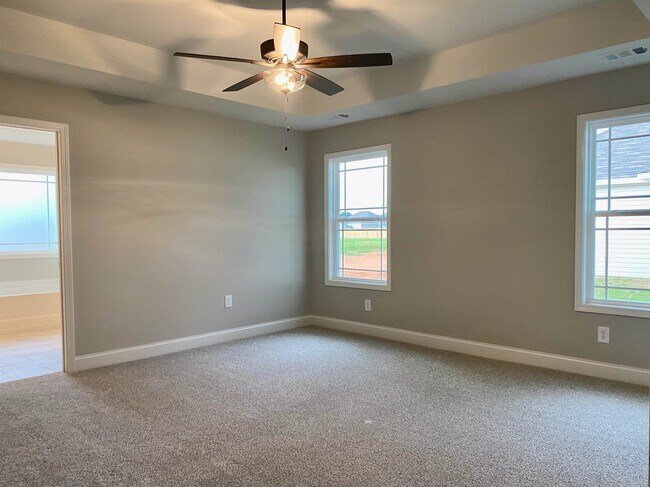 Building Photo - 105 Cassandra Ann Way