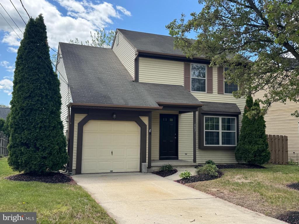 Foto principal - 483 Old Erial Rd