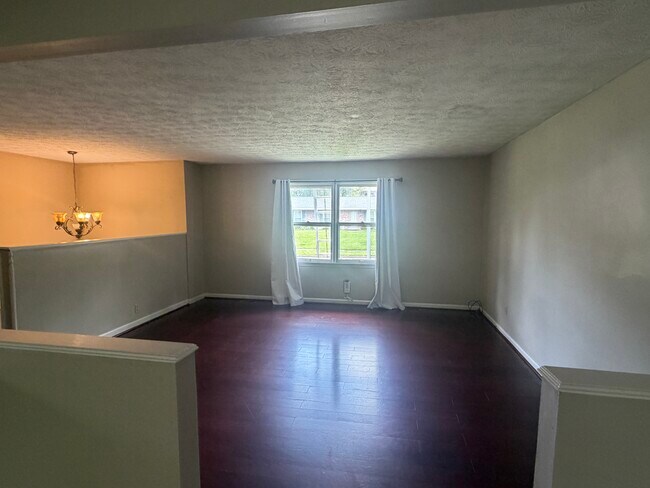 Foto del edificio - 3056 Dale Hollow Dr