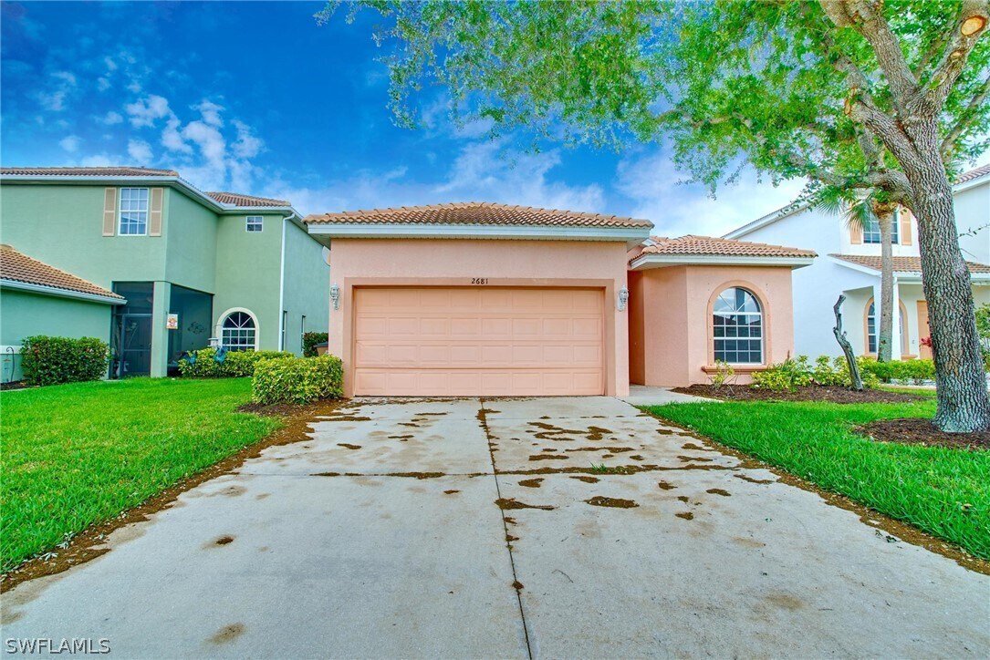Foto principal - 2681 Blue Cypress Lake Ct