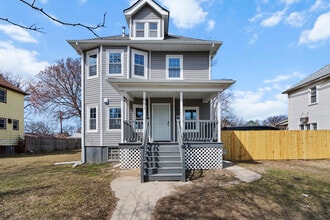 Building Photo - 551 Englewood St