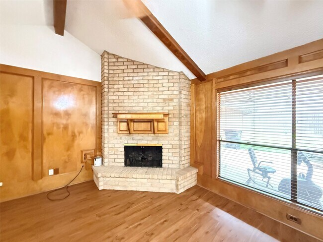 Foto del edificio - 9002 Sabastian Dr