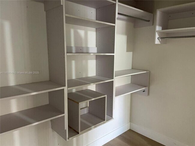 Foto del edificio - 2 bedroom in North Miami Beach FL 33179