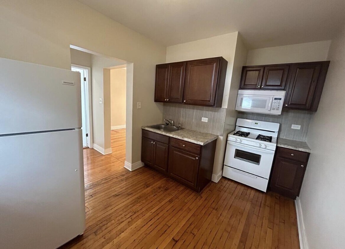 Photo - 4411 North Kenneth Avenue #2A