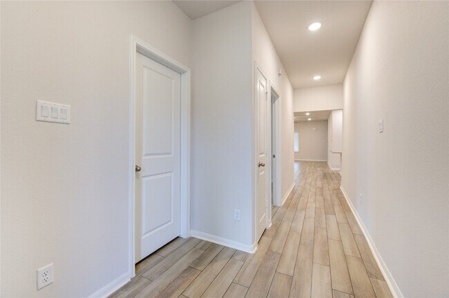 Foto del edificio - 2536 Malibu Gln Dr