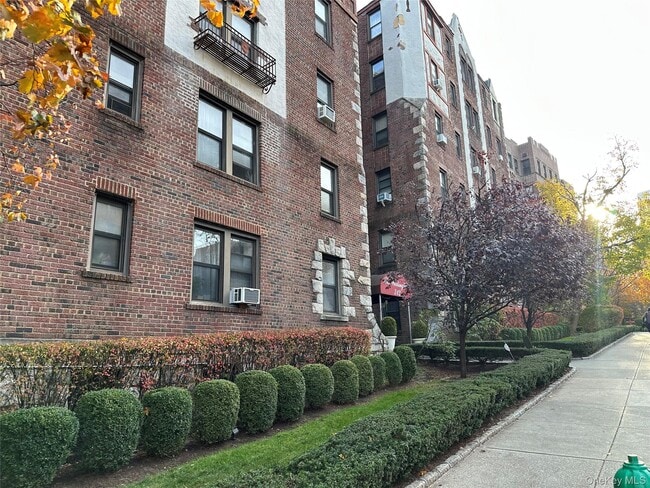 Foto del edificio - 312 Main St