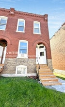 Building Photo - 3722A Fairview Ave