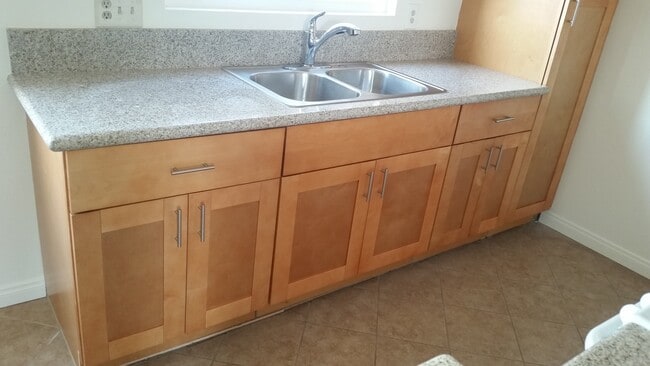 Foto del edificio - 4350 Maple St