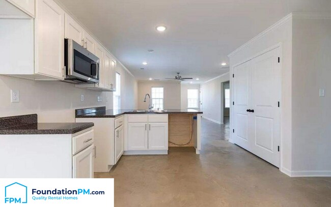 Foto del edificio - 2502 Sl Henry St