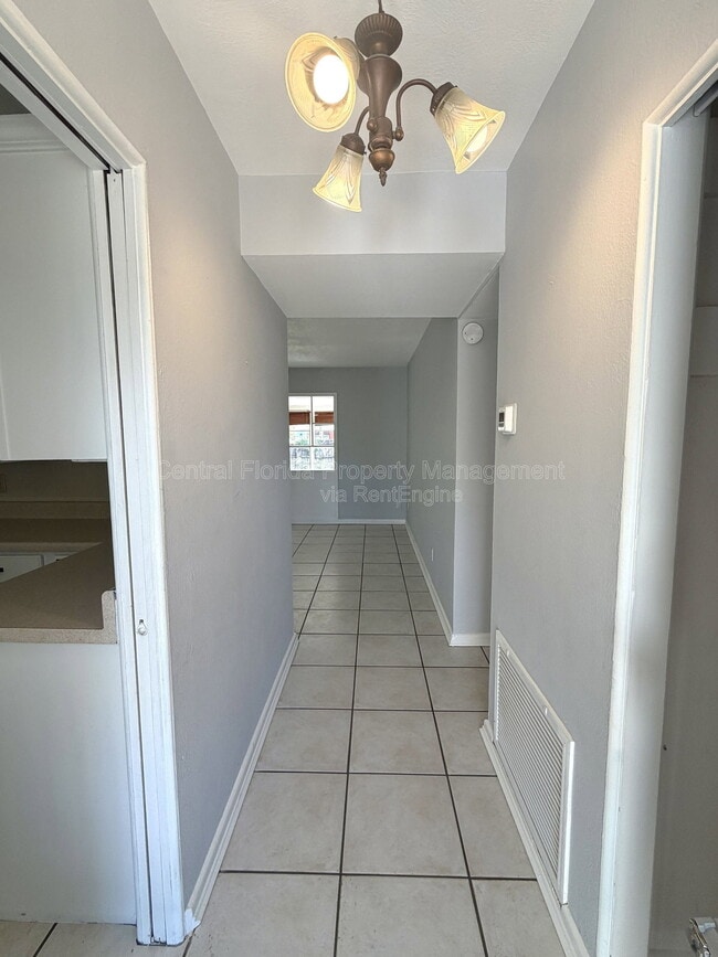 Photo - 1947 Summerfield Rd House