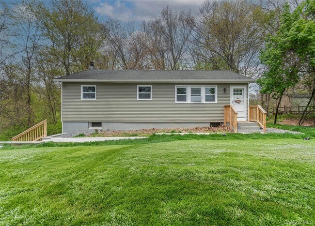 Building Photo - 55 Elk Rd