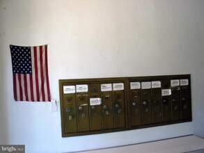 Building Photo - 50 N 67th St